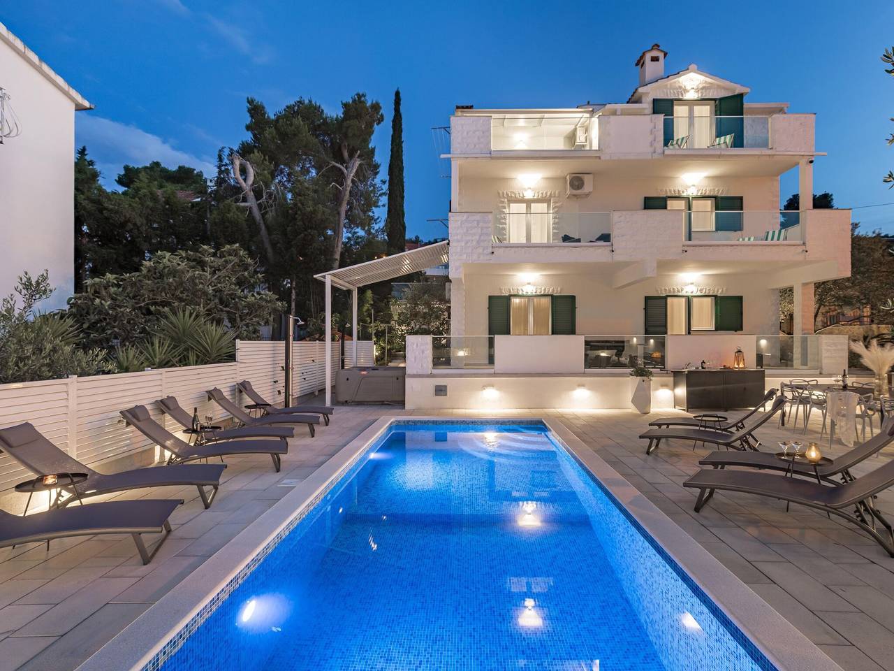 Appartamento vacanze a Ciovo a partire da 304€ a notte