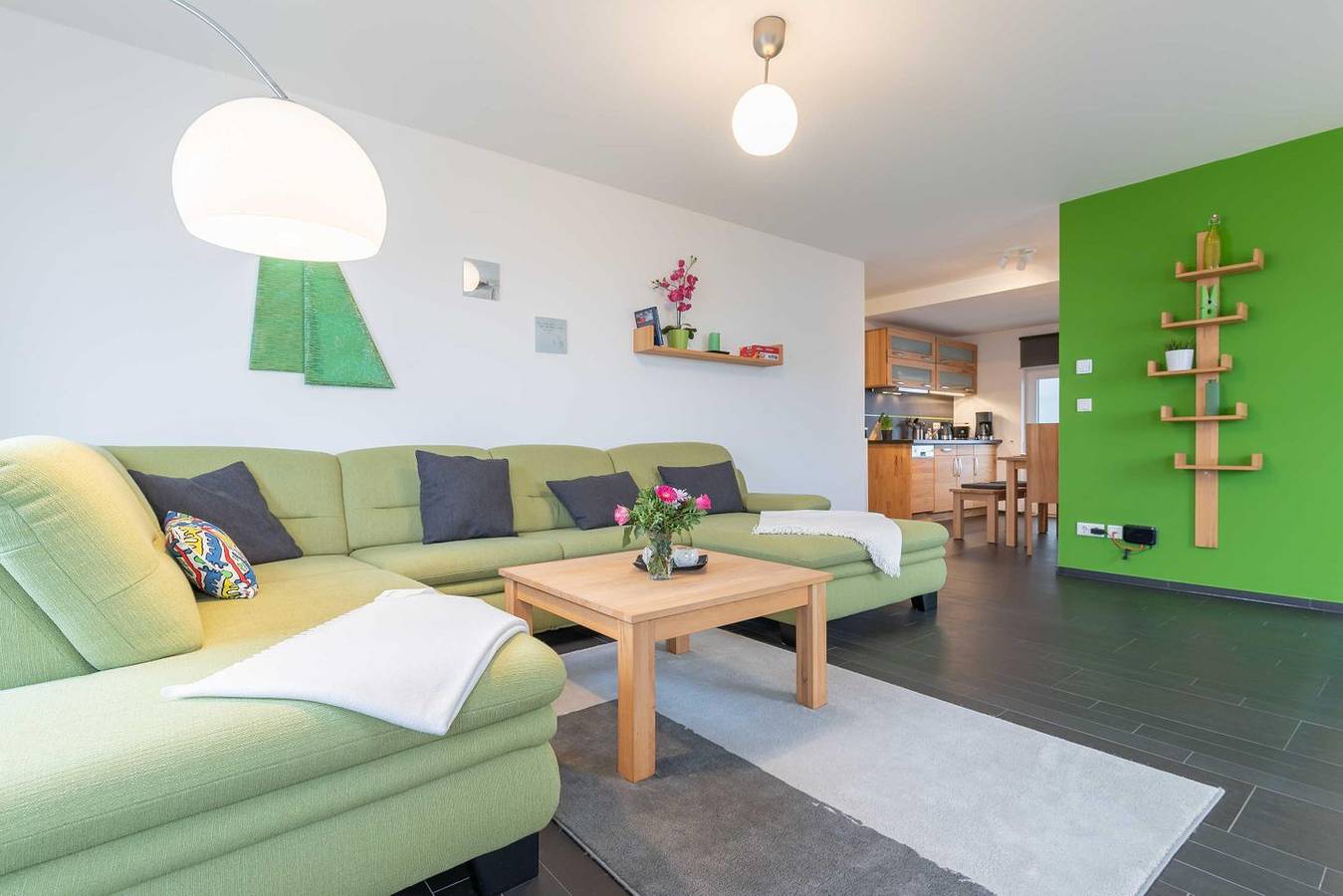 Ganze Wohnung, Haus Calmsailing We 1.4 mit Balkon, seitlichem Meerblick und Sauna in Börgerende in Börgerende, Börgerende-Rethwisch