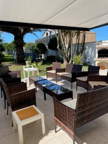 Location de vacances pour 10 personnes, avec jardin et piscine dans Phare de Chassiron