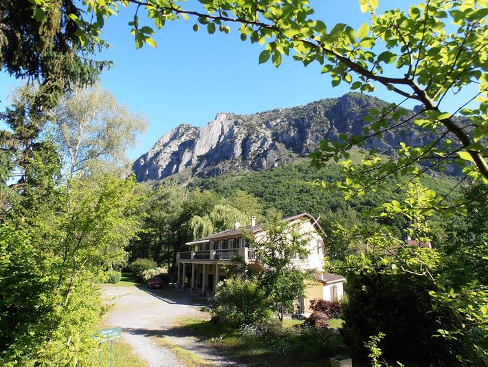 Gîte pour 5 personnes, avec jardin et terrasse à Tarascon-sur-Ariège - 3