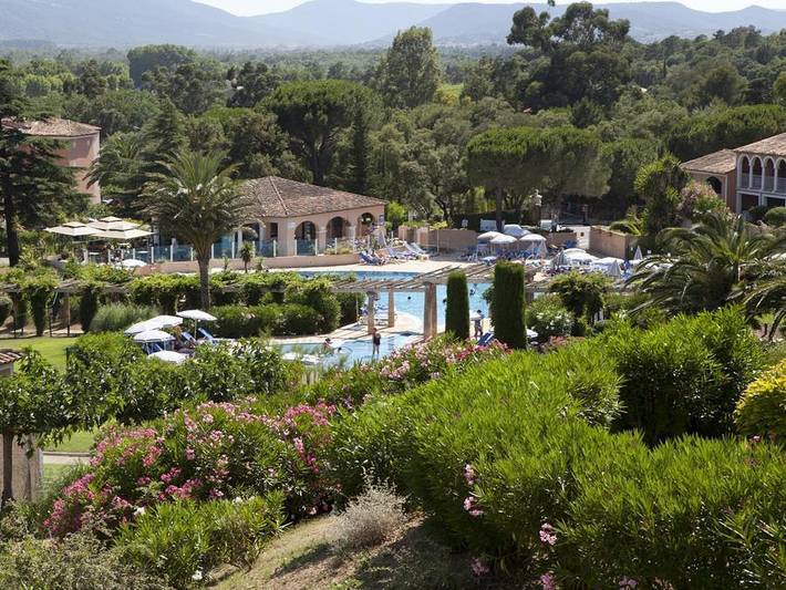 Bungalow pour 4 personnes, avec bassin pour enfant à Grimaud