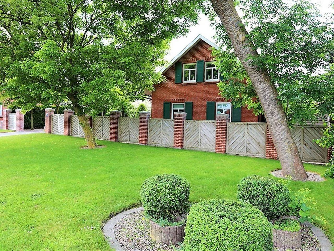 Ostfriesenhuus - Familienfreundliches 155qm Haus für 4-5 Pers. mit Kamin, Infrarotkabine & Garten in Hamswehrum, Krummhörn