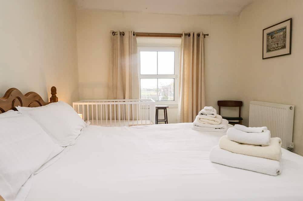 Church View, pet friendly, with open fire in Broughton-In-Furness in Broughton in Furness, Lake District