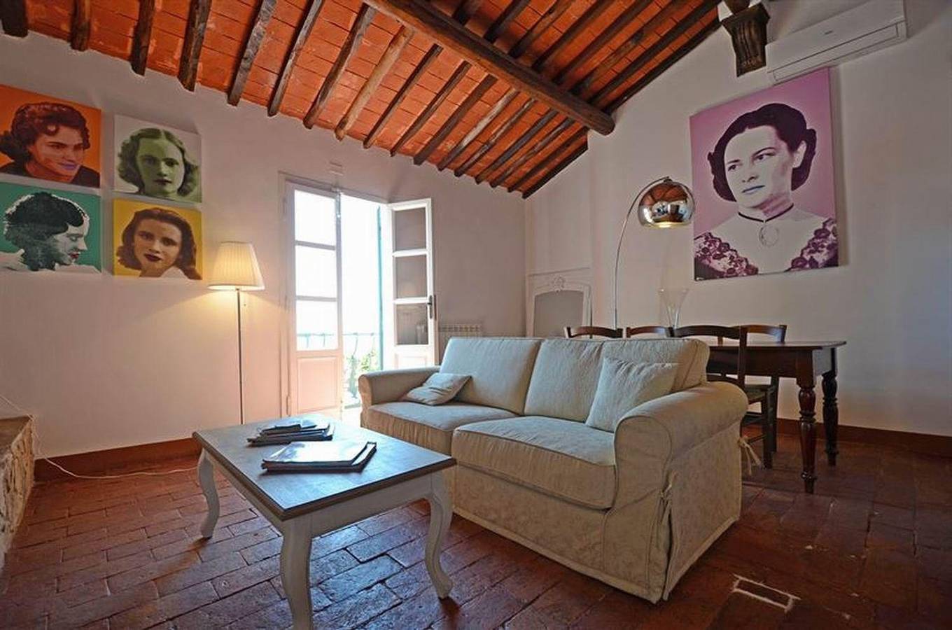 Ganze Ferienwohnung, Ferienwohnung "Gina4" mit Gemeinschaftspool in Massarosa, Italienische Riviera