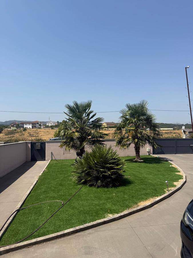 Casa rural para 8 personas, con vistas además de jardín y piscina en Chaves - 2