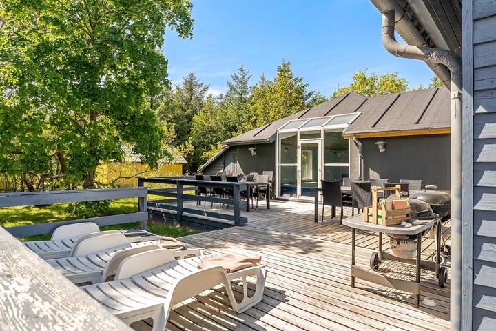 Lovely 16-person pool house with spa, sauna and large terrace in Agger, Limfjord in Nordjütland