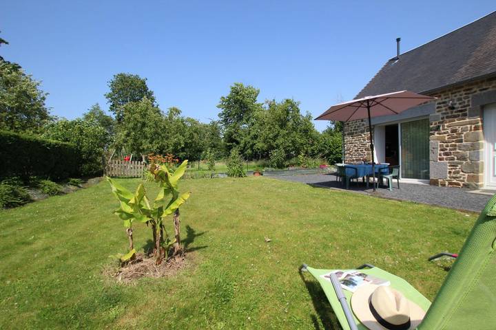 Gîte pour 4 personnes, avec jardin à Montaigu-les-Bois
