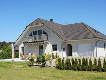 Ferienhaus für 10 Personen, mit Garten und Sauna, kinderfreundlich in Thiessow