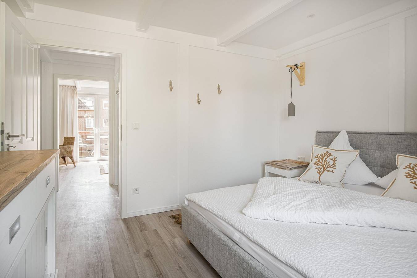 Ganze Wohnung, Ferienwohnung 'Kegelrobbe' mit Balkon für entspannte Auszeiten in Pellworm, Nordfriesische Inseln