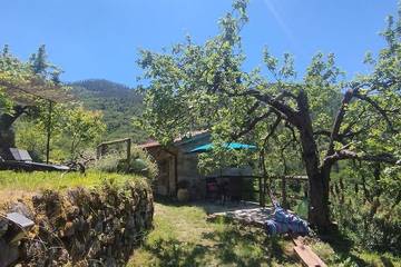 Gîte pour 2 personnes, avec jardin à Apricale