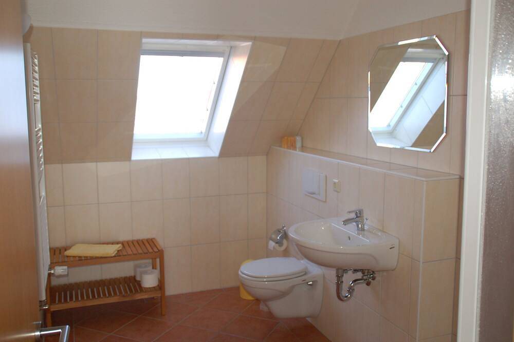 Ganze Wohnung, Fewo Anna - Haus Uhleck in Hagen Auf Rügen, Lohme
