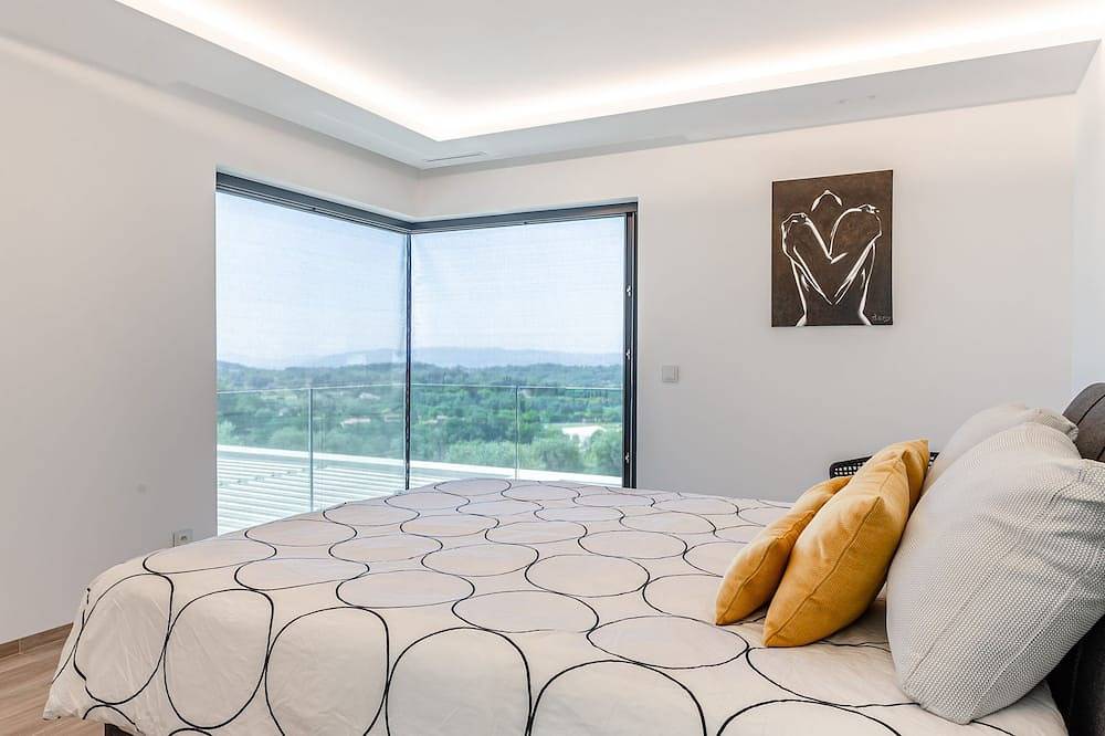 Medusa's House: French Riviera in Opio, Région de Cannes