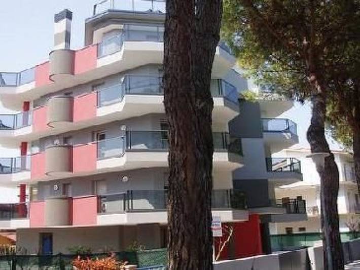 Ferienwohnung für 6 Personen, mit Terrasse in Lignano Sabbiadoro - 2