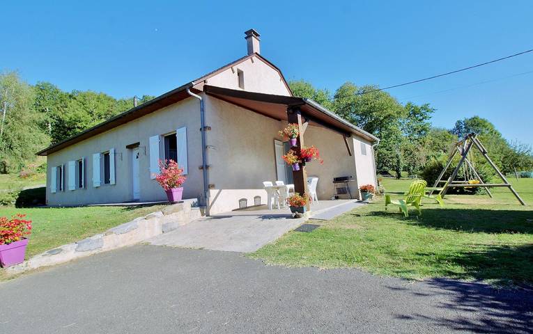 Gîte pour 6 personnes, avec jardin dans Barry (Hautes-Pyrénées)