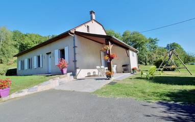 Gîte pour 6 personnes, avec jardin dans Barry (Hautes-Pyrénées)