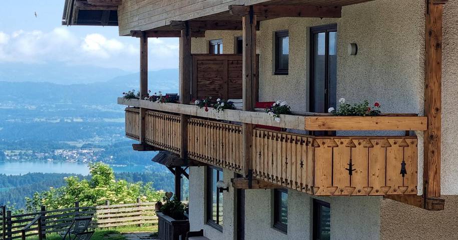 Hotel für 4 Personen, mit Balkon und Seeblick in Finkenstein am Faaker See - 2
