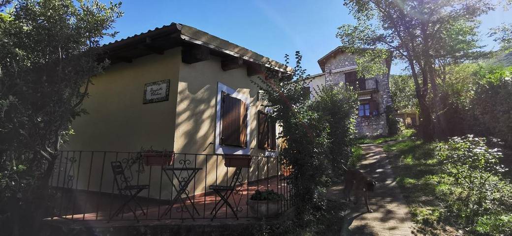 Location de vacances pour 6 personnes, avec piscine ainsi que jardin et vue à Trevi - 3