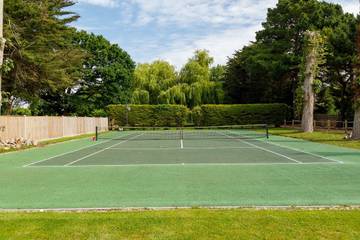 Holiday Home for 10 People in West Wittering, West Sussex, Photo 1
