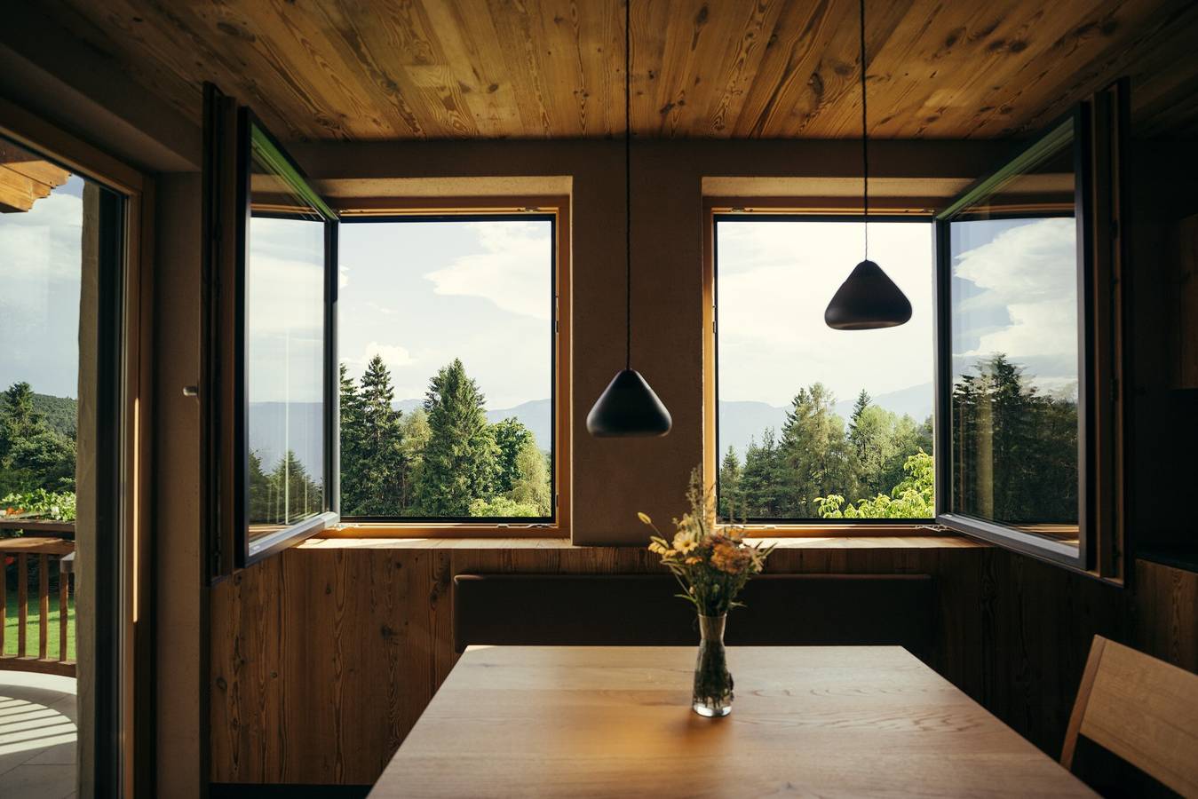 Entire apartment, Holiday Apartment "Obertimpflerhof Rosi" with Mountain View, Balcony & Wi-Fi in Vöran, Sarntal Alps