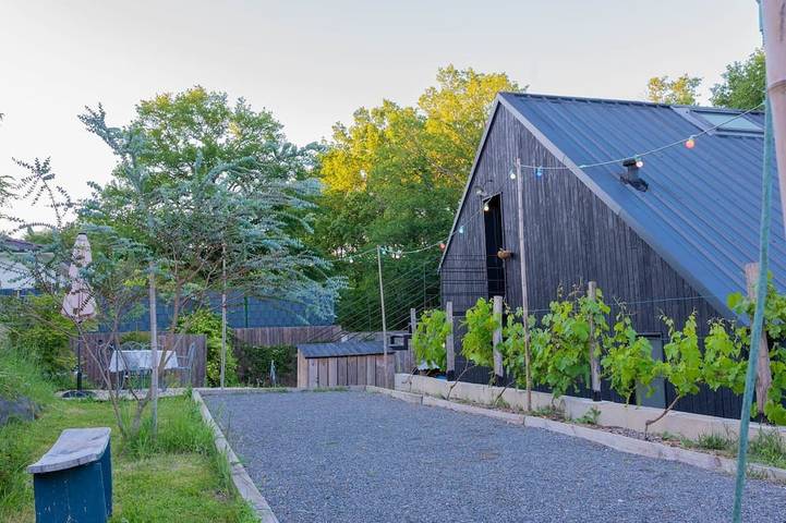 Gîte pour 3 personnes, avec Terrasse à Loupes