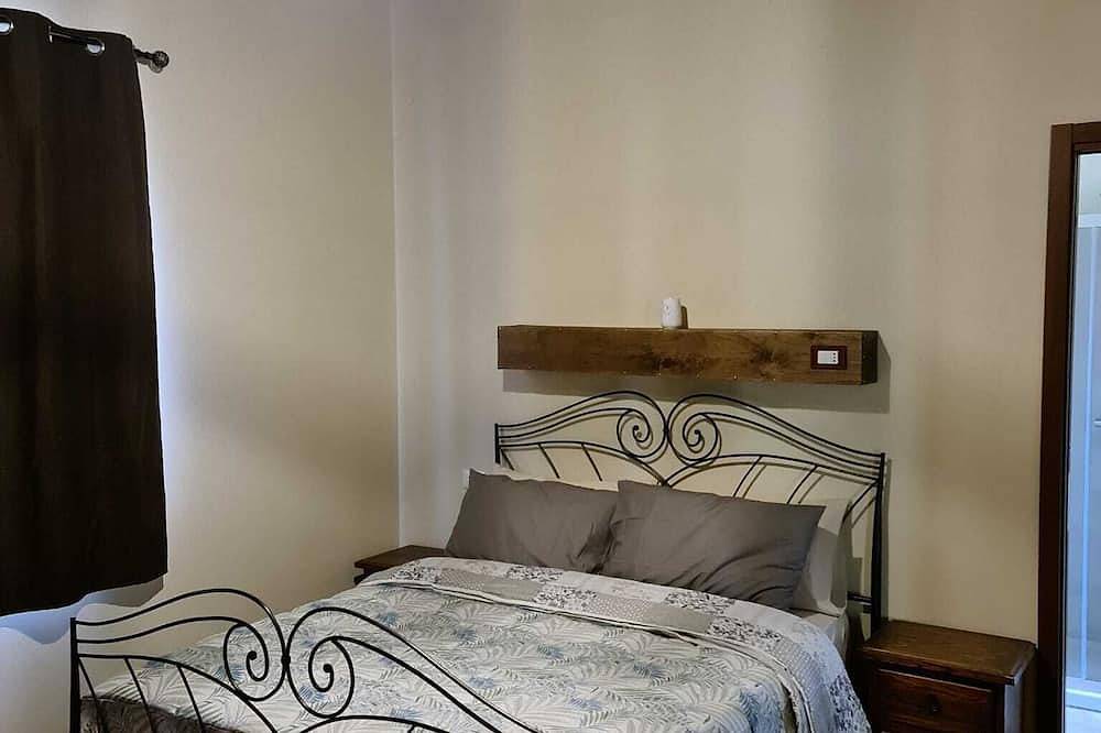 Apartment 1st floor in farmhouse with Pool in Certaldo, Chianti