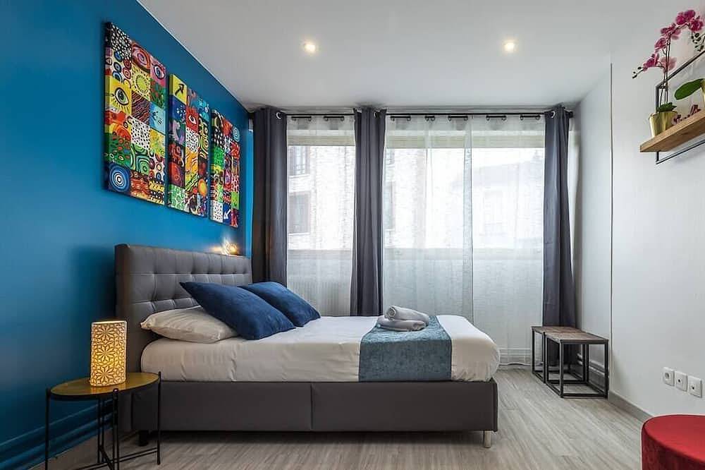 Entire apartment, Escape Time in Paris + Netflix in Gentilly, Val-de-Marne