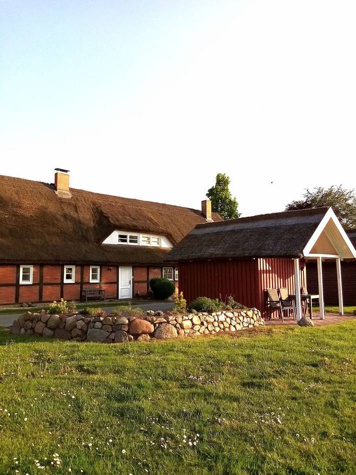 Ferienwohnung für 6 Personen, mit Terrasse und Garten sowie Ausblick in Garz/Rügen