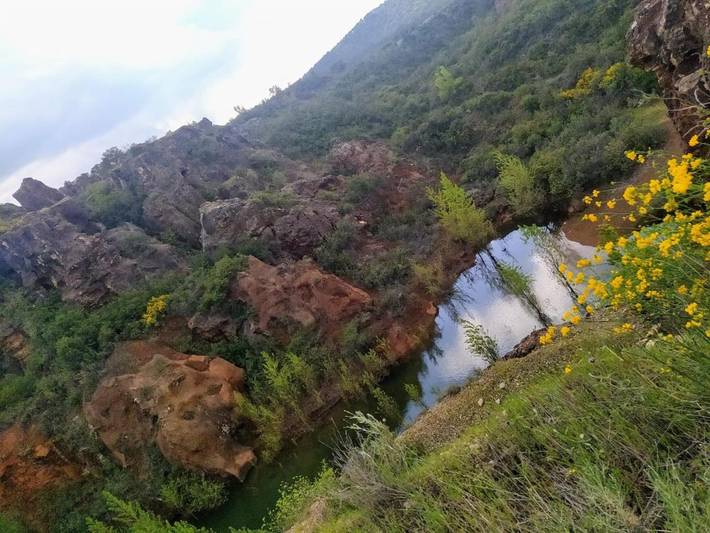 Apartamento de vacaciones para 6 personas, con piscina además de terraza y vistas en Sierra Norte de Sevilla - 4