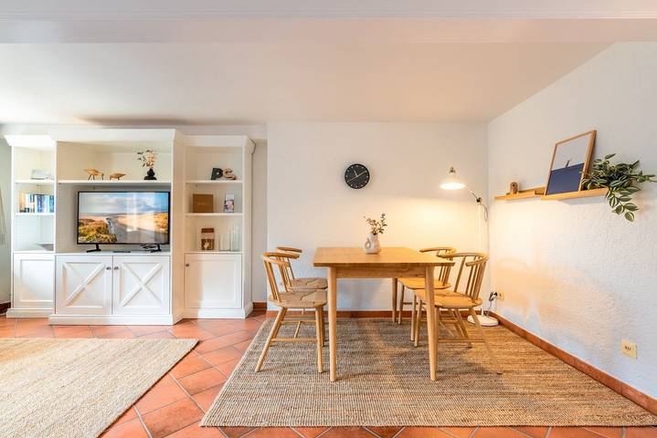 Ganze Wohnung, "Gemütliche Ferienwohnung für alleinreisende, Paare, Familien und Hundeliebhaber!" in Wrixum, Föhr