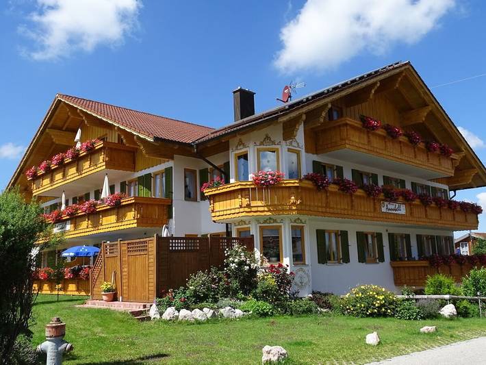 Ferienhaus für 4 Personen, mit Garten und Sauna, mit Haustier in Nesselwang