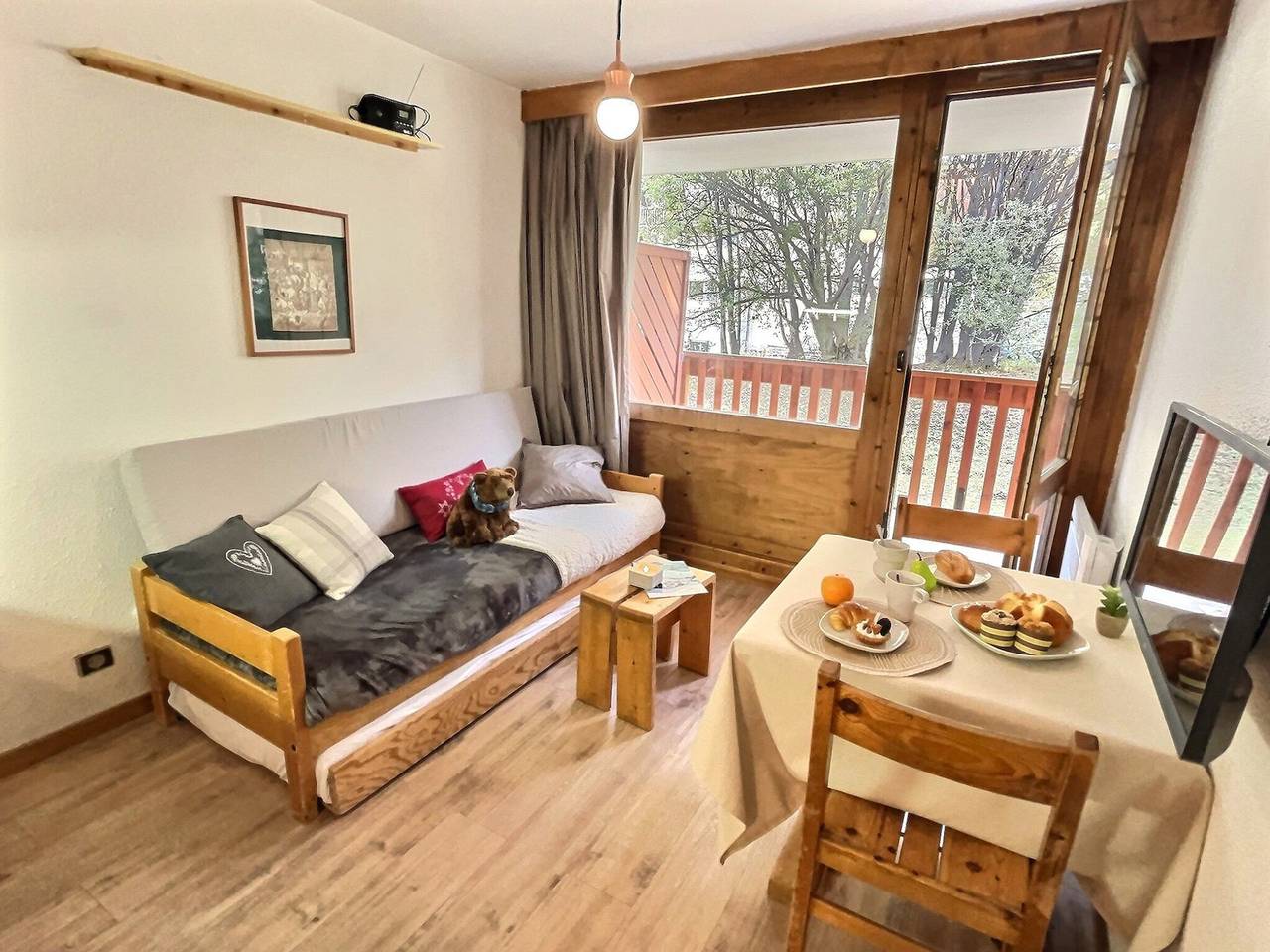 Studio entier, Studio pour 2 à Val d'Isère, proche centre et pistes, animaux admis in Val-d'Isère, Massif de la Vanoise