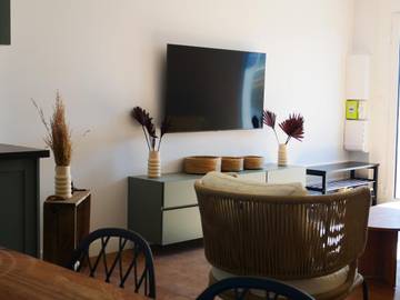 Location de vacances pour 8 personnes, avec jardin et vue dans Phare de la Pointe des Chats