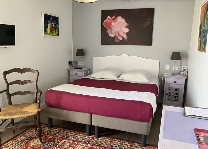 Chambre d’hôte pour 2 personnes, avec Jardin à Yvignac-la-Tour