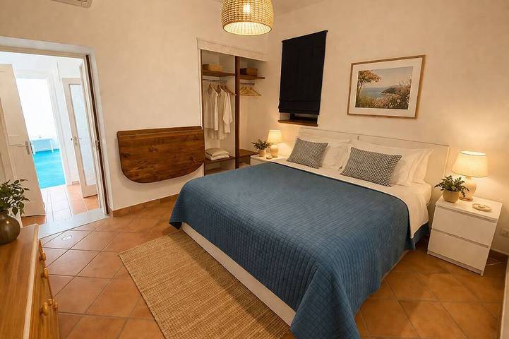 Positano Villa with Sea View Terrace – Walk to Beach & Town - Amalfi Coast in Spiaggia Fornillo, Positano