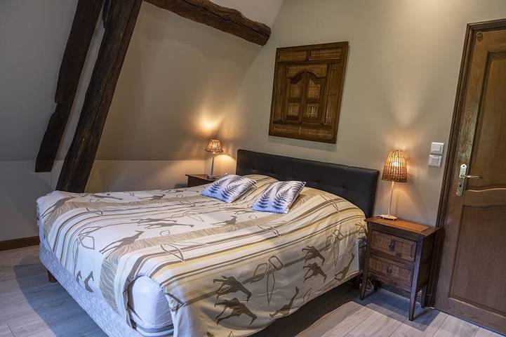 Location de vacances pour 5 personnes, avec terrasse ainsi que sauna et piscine à Asquins - 3