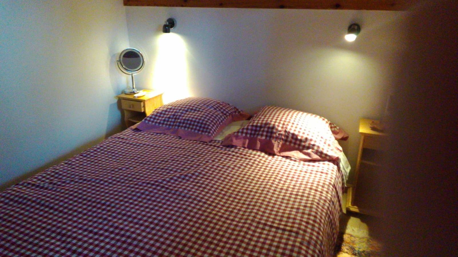 Appartement entier, St Gervais, Maison Avec Vue Chambre Double Lit enfant Pqt Lieu calme central in Saint-Gervais-les-Bains, Pays du Mont-Blanc