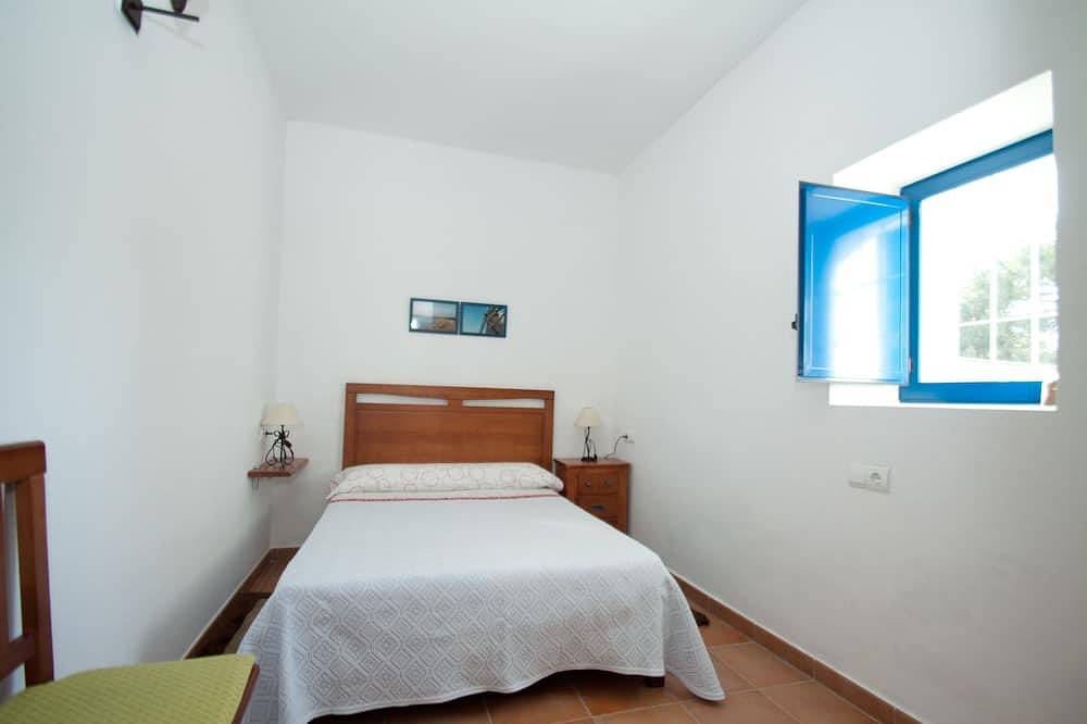 Tranquila casa situada en el punto mas alto de Formentera in El Pilar de la Mola, Formentera