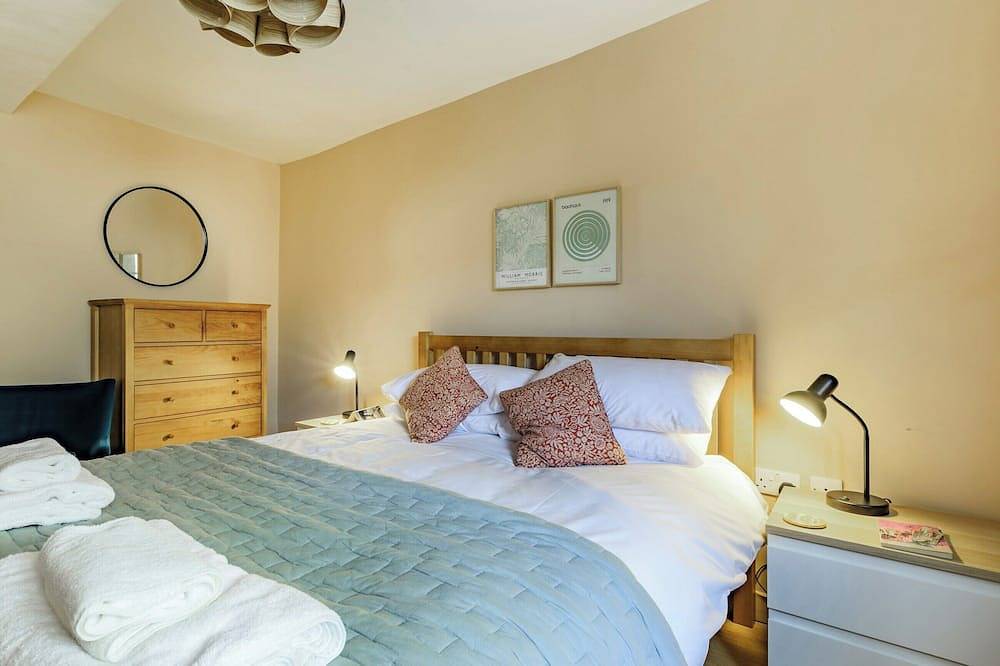 Coach House in Burton Bradstock, Dorset