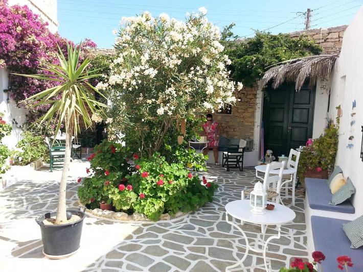 Maison d’hôte pour 2 personnes, avec jardin, animaux acceptés dans Folégandros - 3