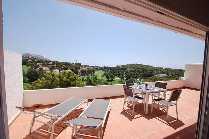 Bungalow für 2 Personen, mit Terrasse und Garten sowie Pool in Altea