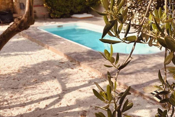 Ferienwohnung für 6 Personen, mit Balkon und Garten in Trogir