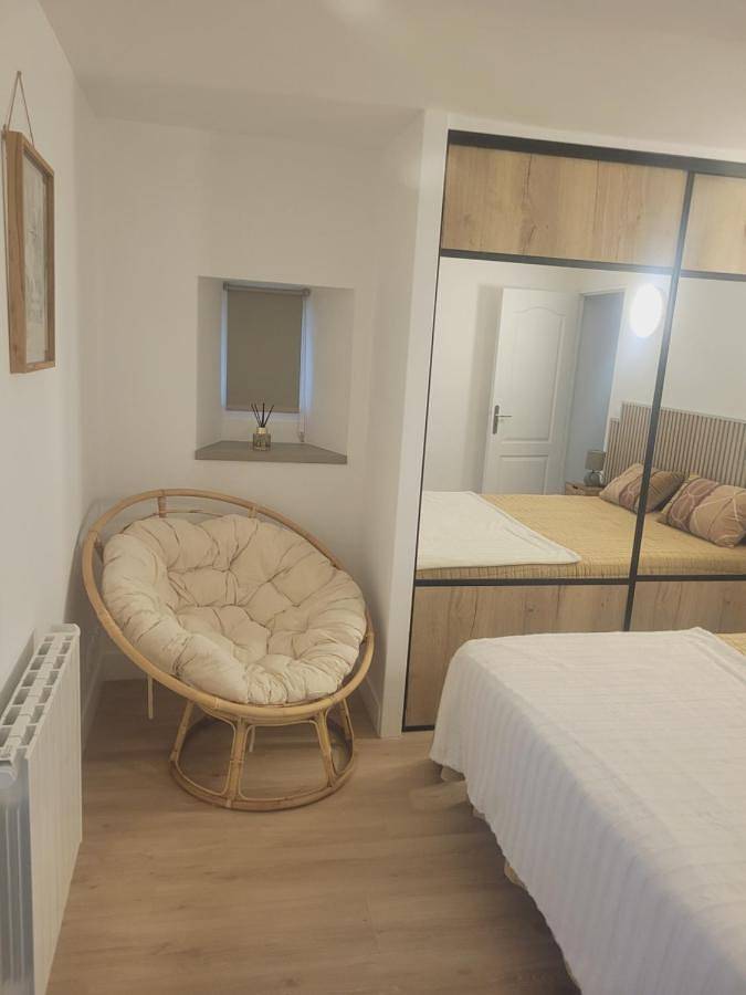 Gîte pour 2 personnes, avec Terrasse à Hérouvillette - 4