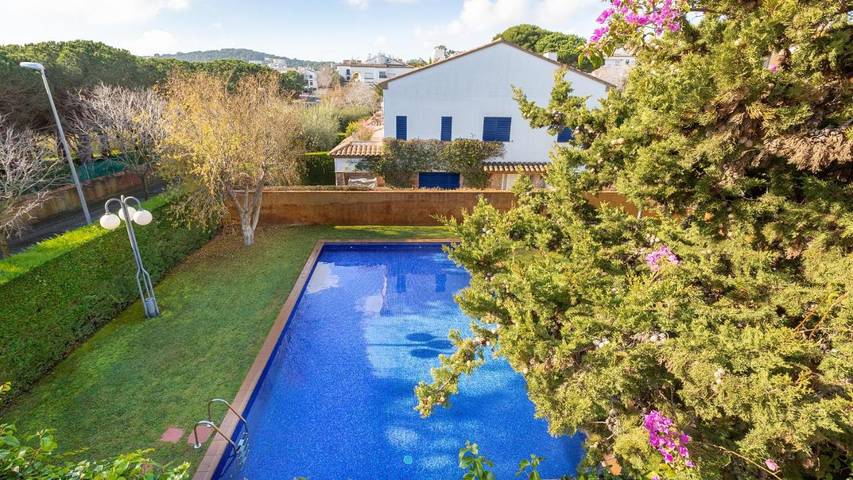 Villa pour 7 personnes, avec jardin ainsi que piscine et terrasse dans Calella de Palafrugell - 4