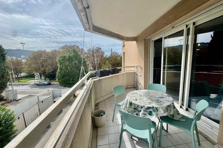Gîte pour 3 personnes, avec Balcon et Terrasse dans Saint-Roch