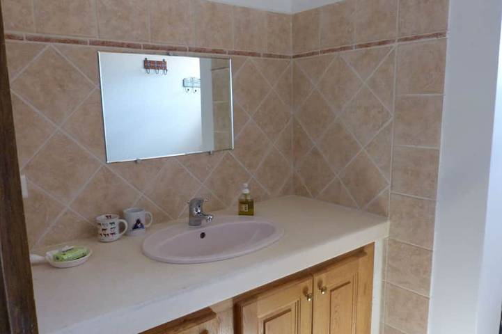 Location de vacances pour 8 personnes, avec jardin et jacuzzi à Gargas - 4