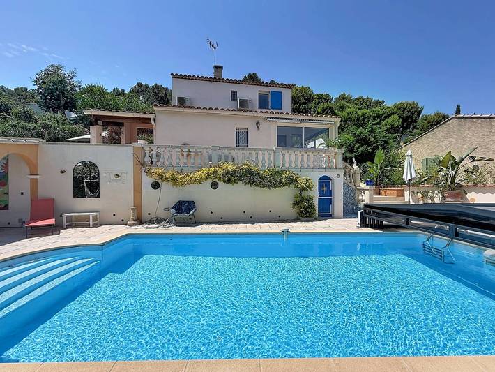 Villa pour 8 personnes, avec Terrasse à Saint-Cyr-sur-Mer