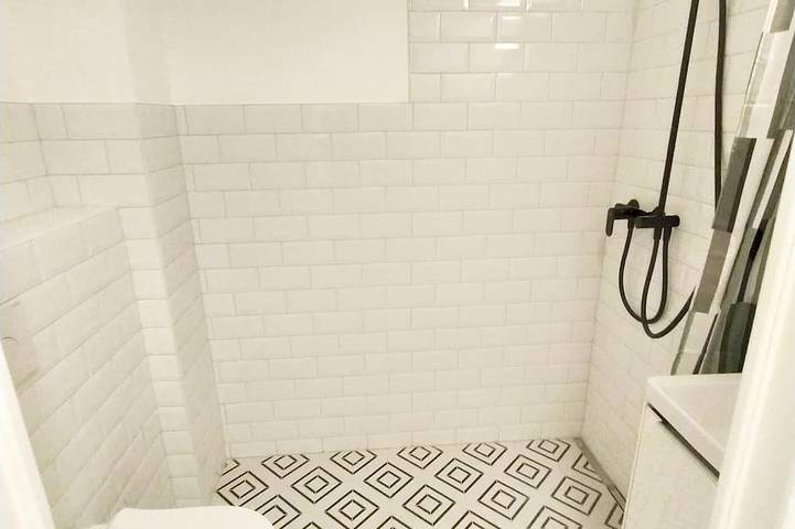 Ganze Wohnung, Comfortable 1-Br apartment in Territet near the lake - Ideal for Long Term in Veytaux, Genfer See