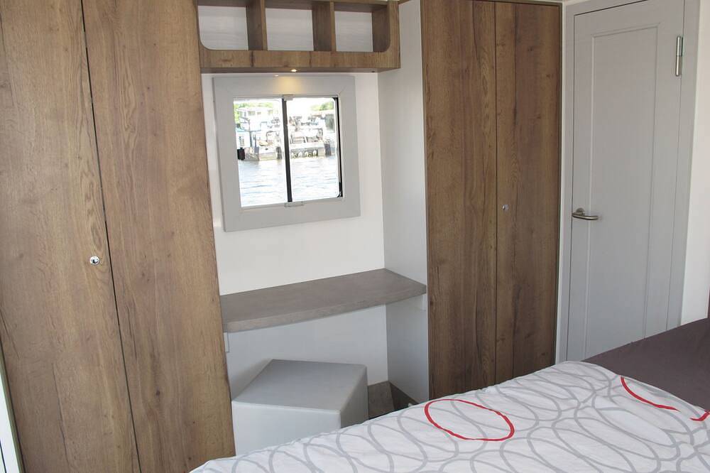 Ganze Wohnung, Hausboot für 4 Gäste mit 25m² in Hennigsdorf in Hennigsdorf, Ruppiner Seenland