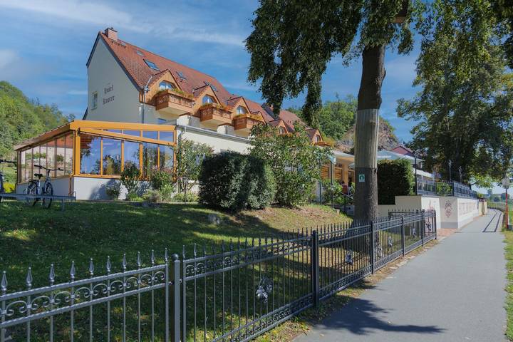 Hotel für 2 Personen, mit Terrasse und Garten in Meißen - 2
