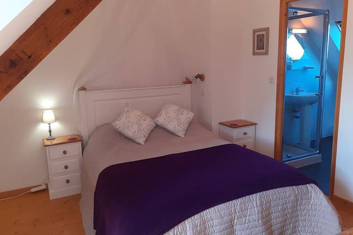 Gîte pour 6 personnes, avec jardin et piscine à Melgven - 2